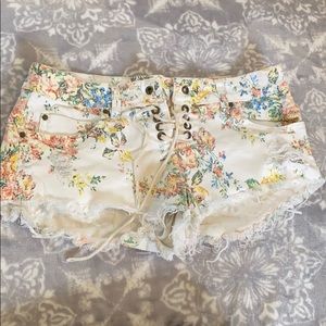 Billabong shorts size 1